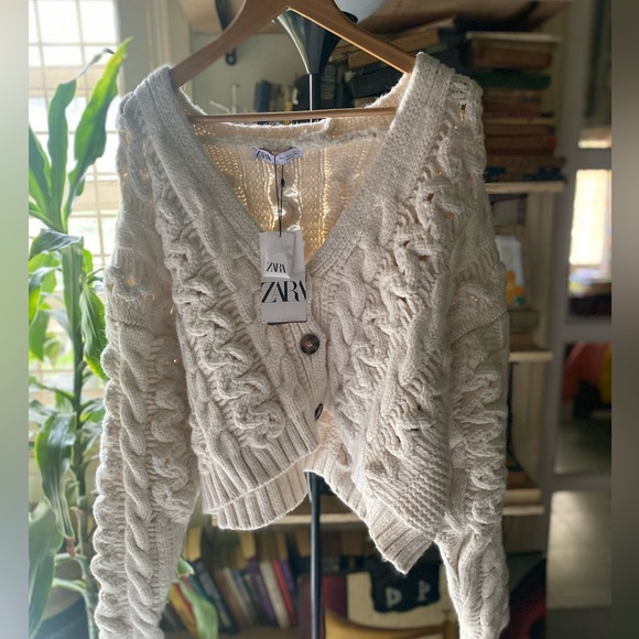 Zara Sweaters - NWT Zara Cable Knit Chunky Sweater